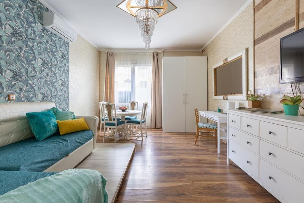 Stylish Central Budapest Apartment Luaran gambar