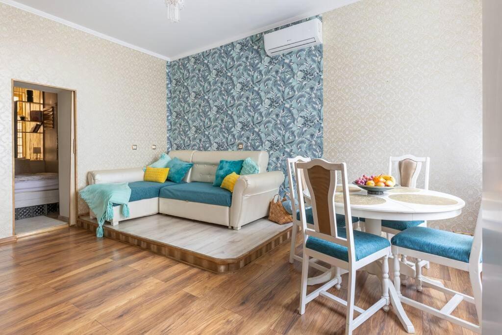 Stylish Central Budapest Apartment Luaran gambar